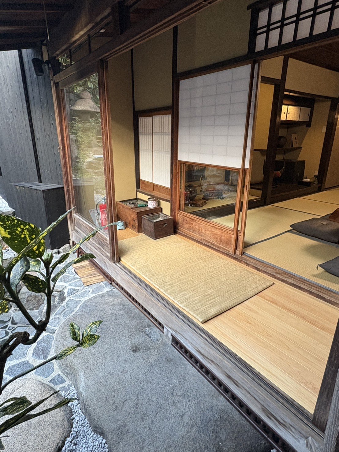混雑しがちなサウナ室のイメージ